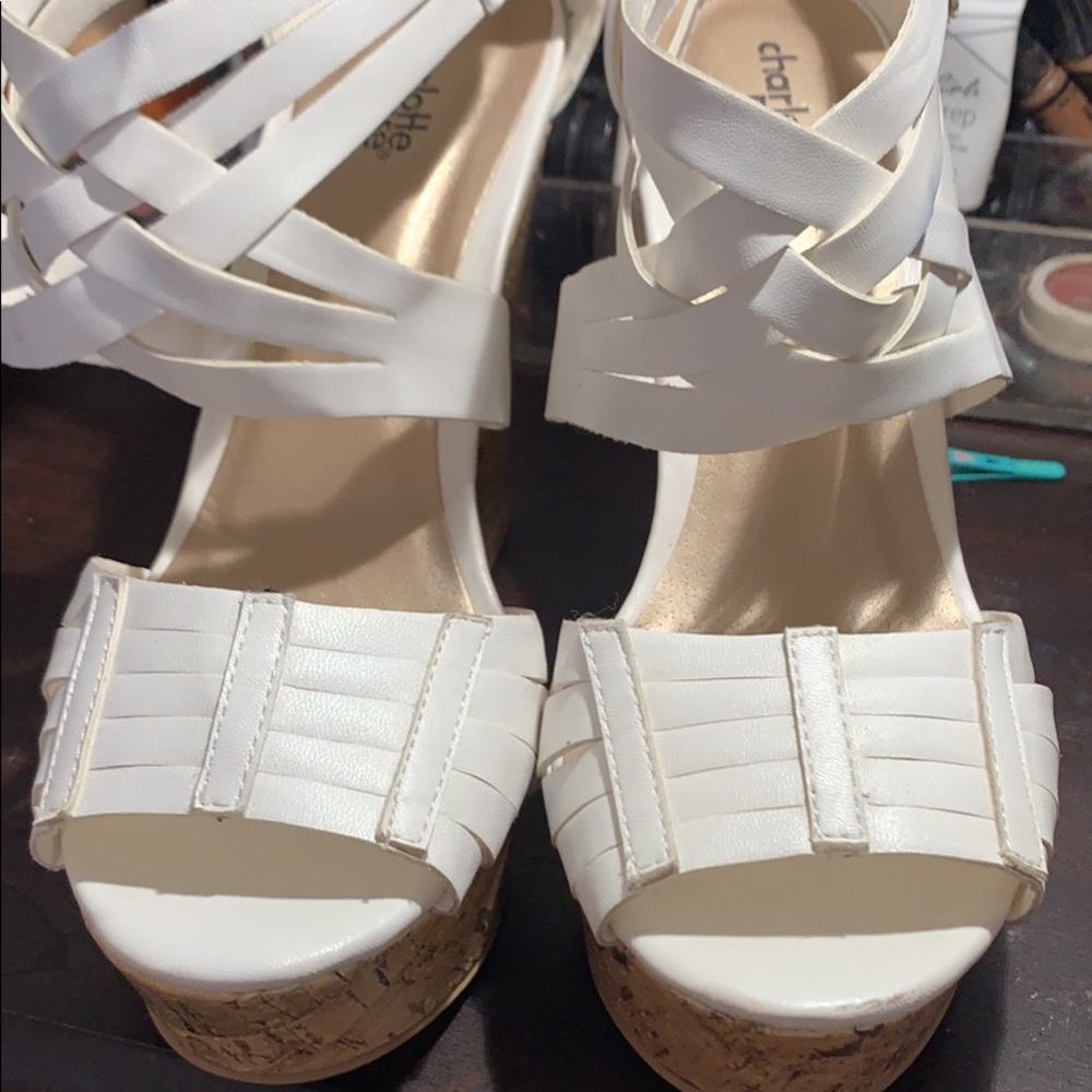 White wedges